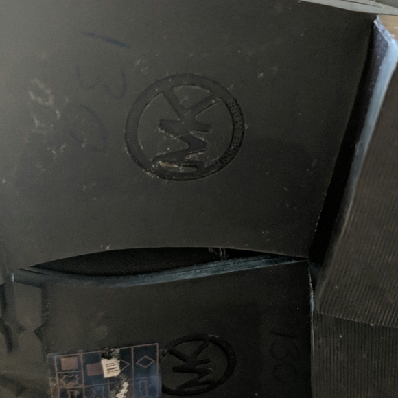 Michael Kors leather boots - Picture 7 of 8